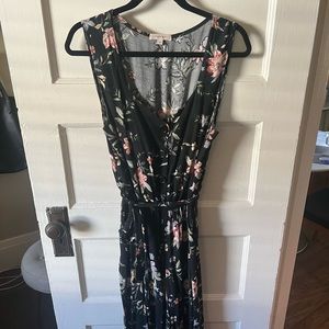 SOLD - Gilli cropped wide leg black floral jumpsuit. 100% polyester. Size large.